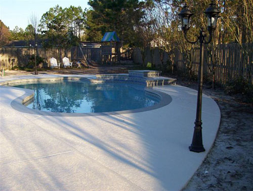 Drive & Pool Deck 003